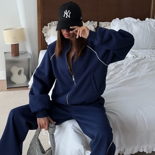 Women's sports jacket and chic jogging set