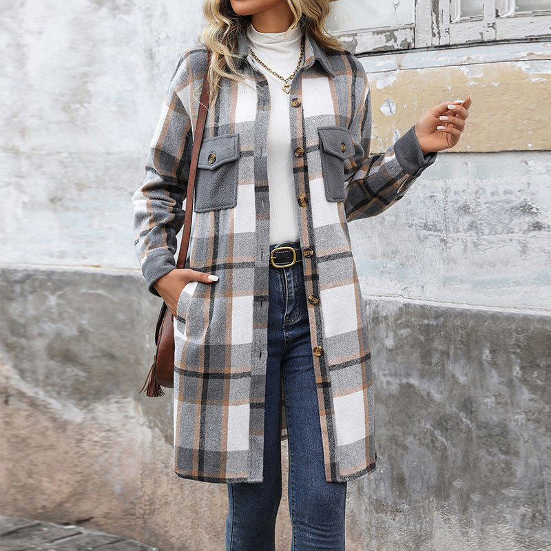 Flannel plaid jacket for women with patch pockets and button closure Lune London