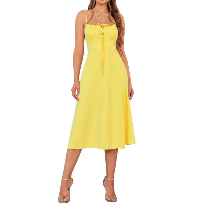 Robe maxi femme avec bretelles spaghetti réglables et cordon de taille raffiné Chic & Stil