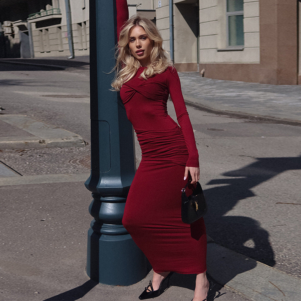 Elegant and fitted maxi dress for women with gathers Lune London