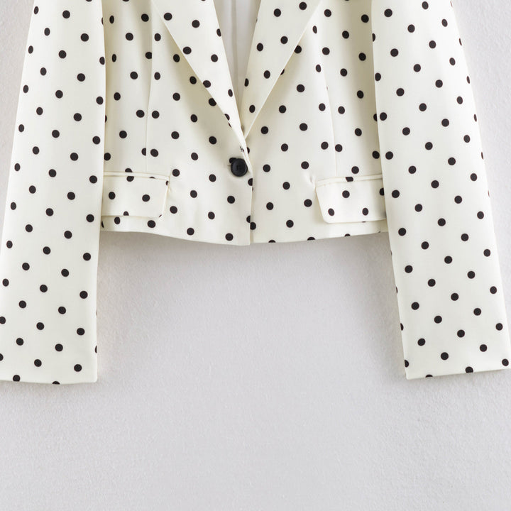 Women's short blazer with polka dot pattern, tailored cut and lapel collar Amarae