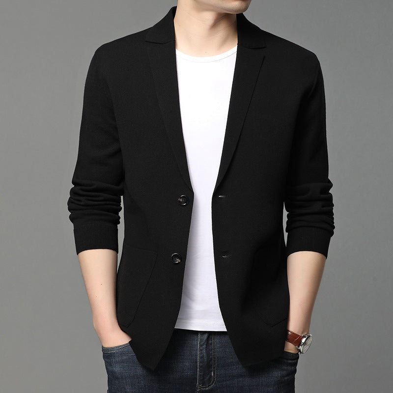 Fashionable knitted men's jacket with elegant buttons and practical pockets Lune London