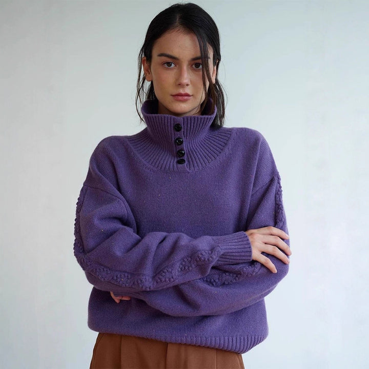 Pull à col roulé à la mode pour femmes avec détails de boutons Chic & Stil