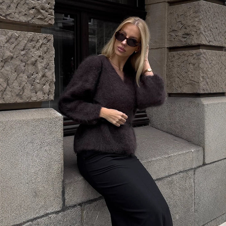 Women's Fluffy Mohair Sweater with Balloon Sleeves and Slightly Cropped Cut Amarae