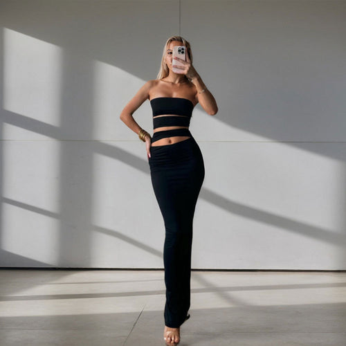 Robe Bodycon pour femmes avec encolure bandeau et détails découpés pratiques Chic & Stil