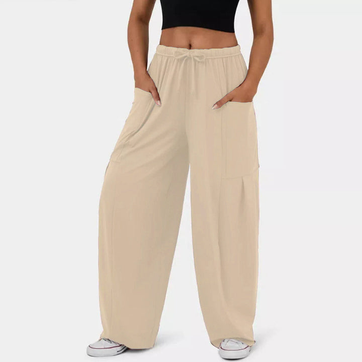 Women elegant casual wide leg pants with practical pockets Lune London