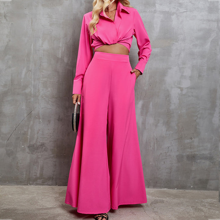 Elegant ensemble for ladies consisting of a crop top and wide pants Lune London