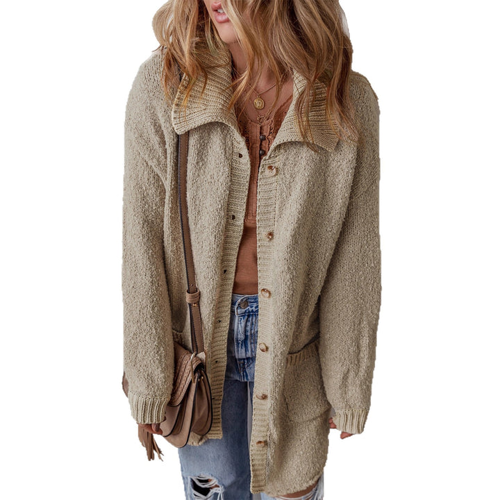 Ladies oversized sweater with practical pockets and contrasting collar Lune London