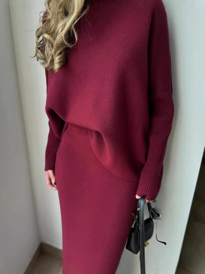 Lune London Elegant knitted maxi dress for women with relaxed fit
