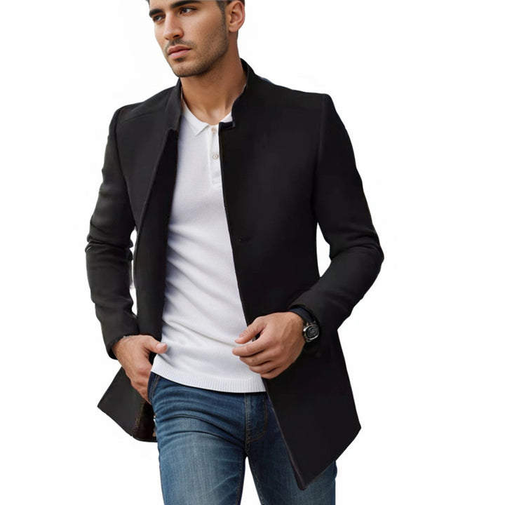 Elegant quilted jacket for men with a modern design featuring a high collar Lune London