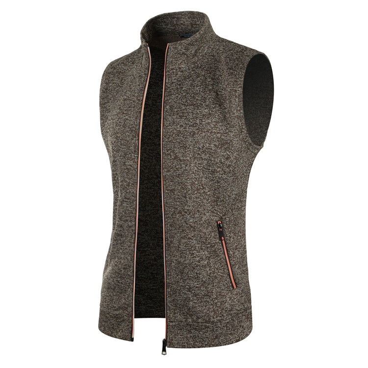 Functional sports jacket for men with breathable inserts and practical pockets Lune London
