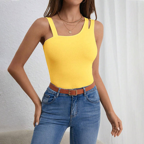 Sleeveless tank top for women with trendy cutouts Chic & Stil
