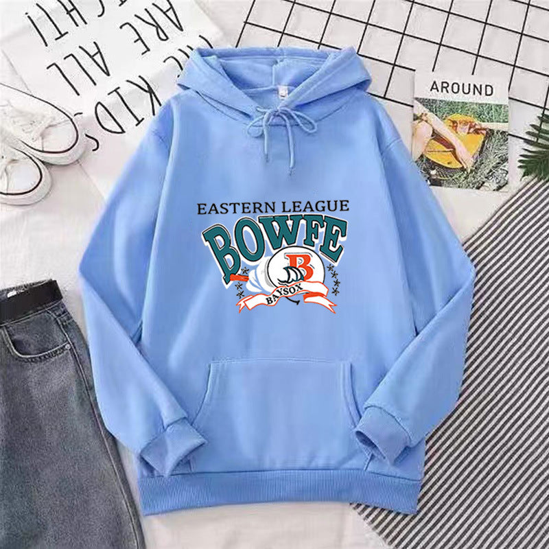 Women's sporty hoodie with trendy graphic print Chic & Stil