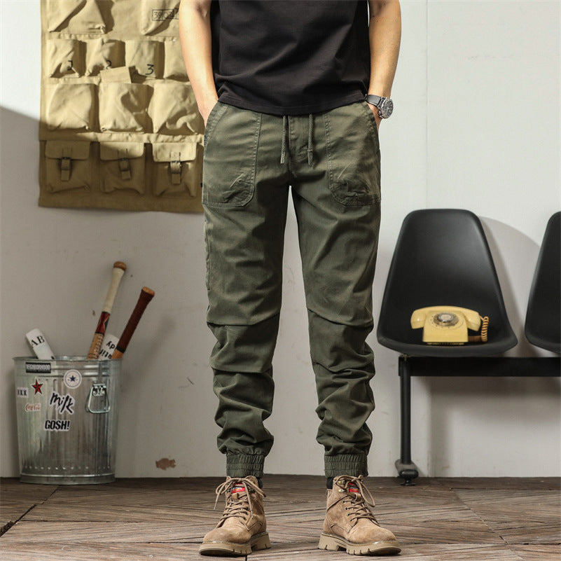 Comfortable cargo pants for men with elastic waist and multifunctional pockets Lune London