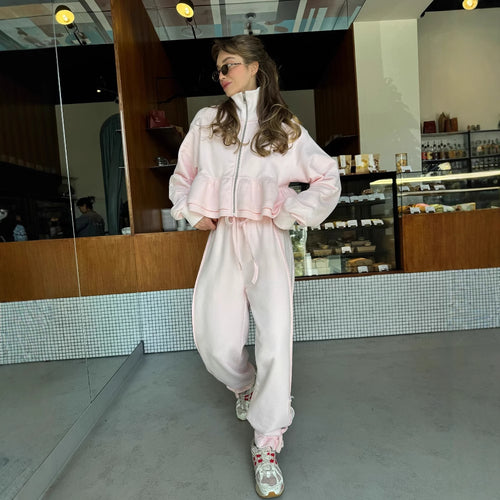 Casual hoodie for women with cropped fit and pockets Amarae