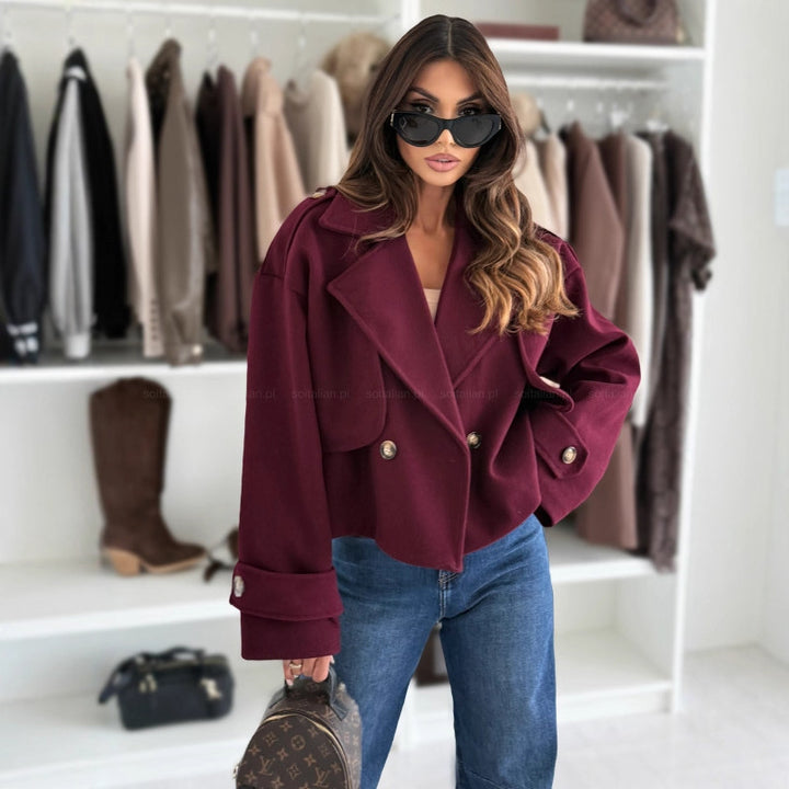Trendy cropped blazer jacket for women with double-breasted buttons and wide lapels Lune London