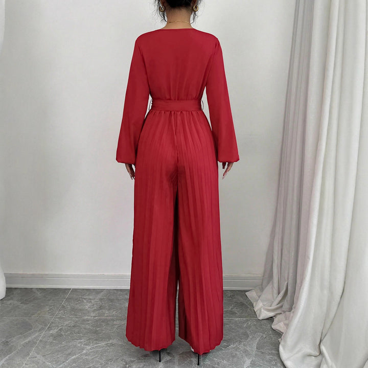Lady Elegant jumpsuit with adjustable belt and pleated cut Lune London