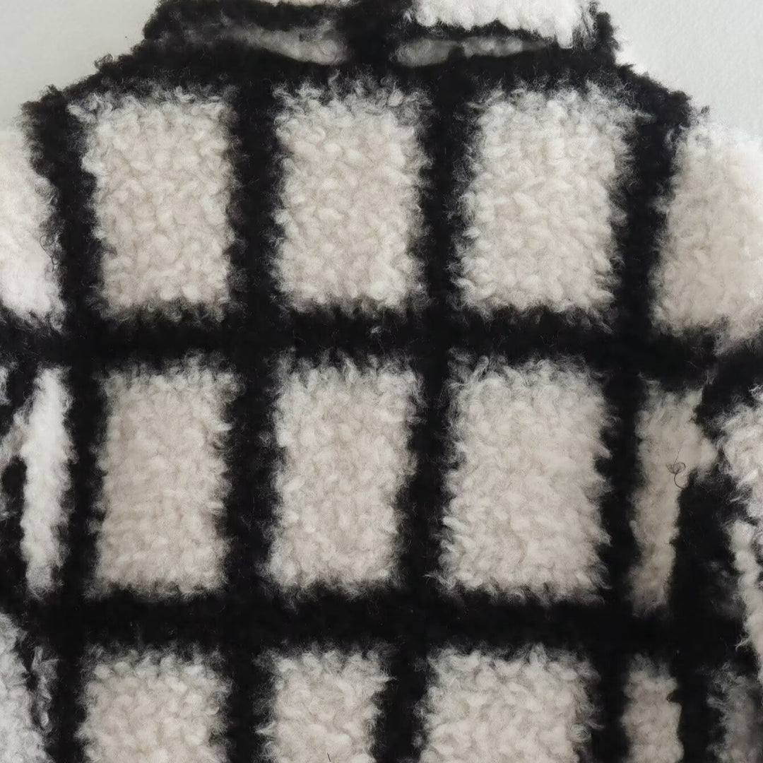 Women's Tailored Teddy Coat with Check Pattern and Lapel Collar Amarae