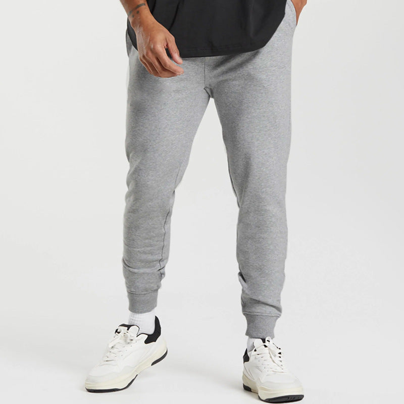 Comfortable jogging pants for men with elastic waist and side pockets Lune London