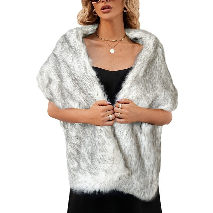 Ladies Elegant Faux Fur Scarf with Fashionable Cut Lune London