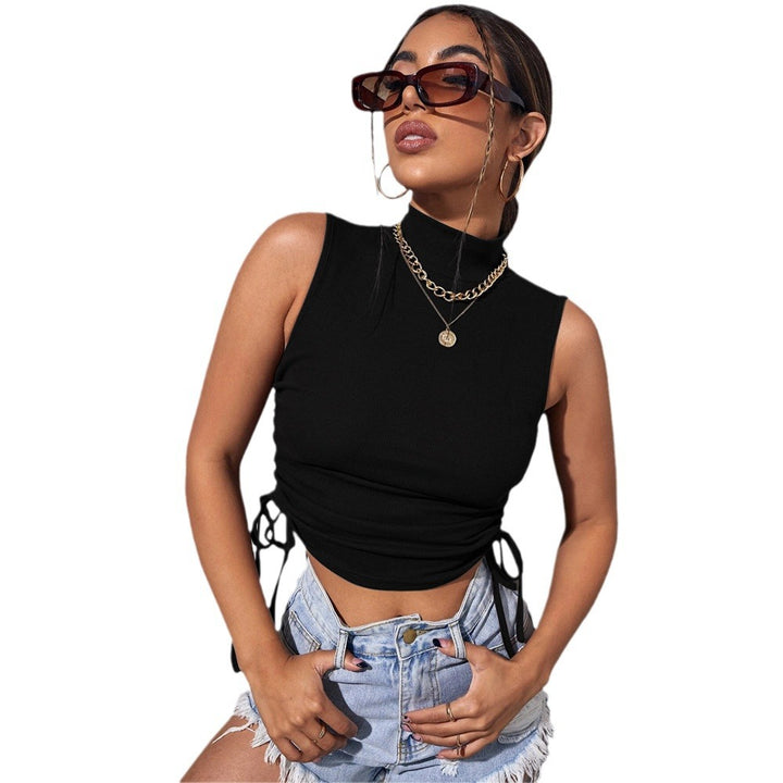 Débardeur ajusté pour femme avec un design de dentelle sophistiqué et un col haut Chic & Stil