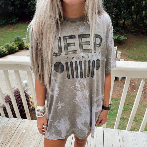 Oversized T-shirt for women with creative Jeep design Amarae
