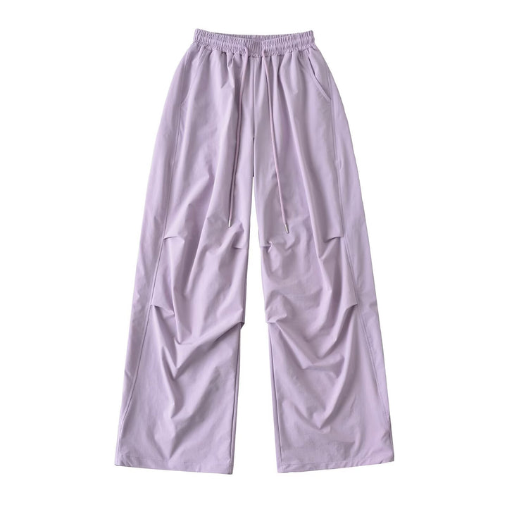Loose casual pants for women with elastic waist and practical side pockets Lune London