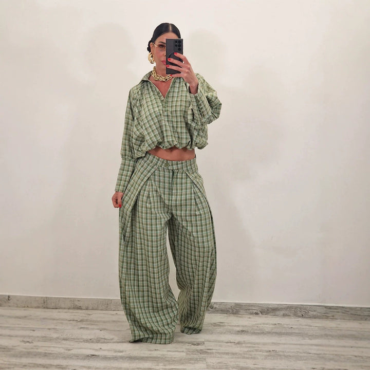 Women's Two-Piece Checked Set with Cropped Oversized Shirt and Wide Pleated Trousers Amarae