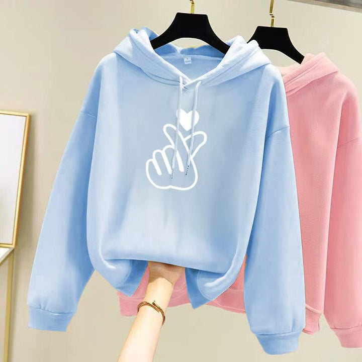Women's hoodie with artistic heart design Chic & Stil