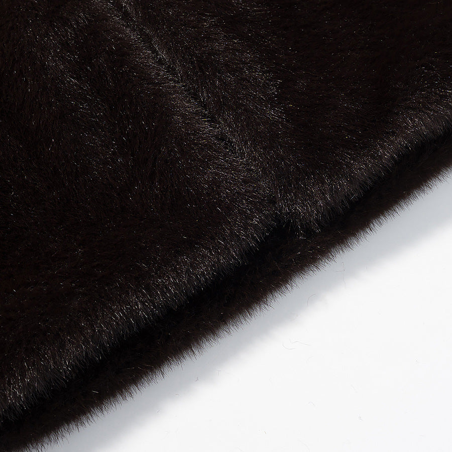Women's Short-Cut Faux Fur Capelet with Three-Quarter Sleeves and Round Neckline Amarae