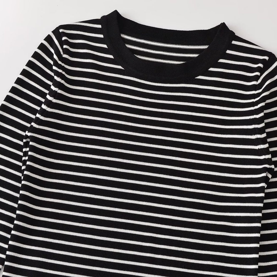 Women's fine knit striped shirt with slim silhouette and round neckline Amarae