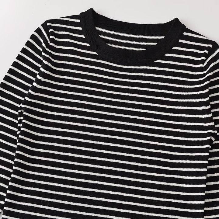 Women's fine knit striped shirt with slim silhouette and round neckline Amarae