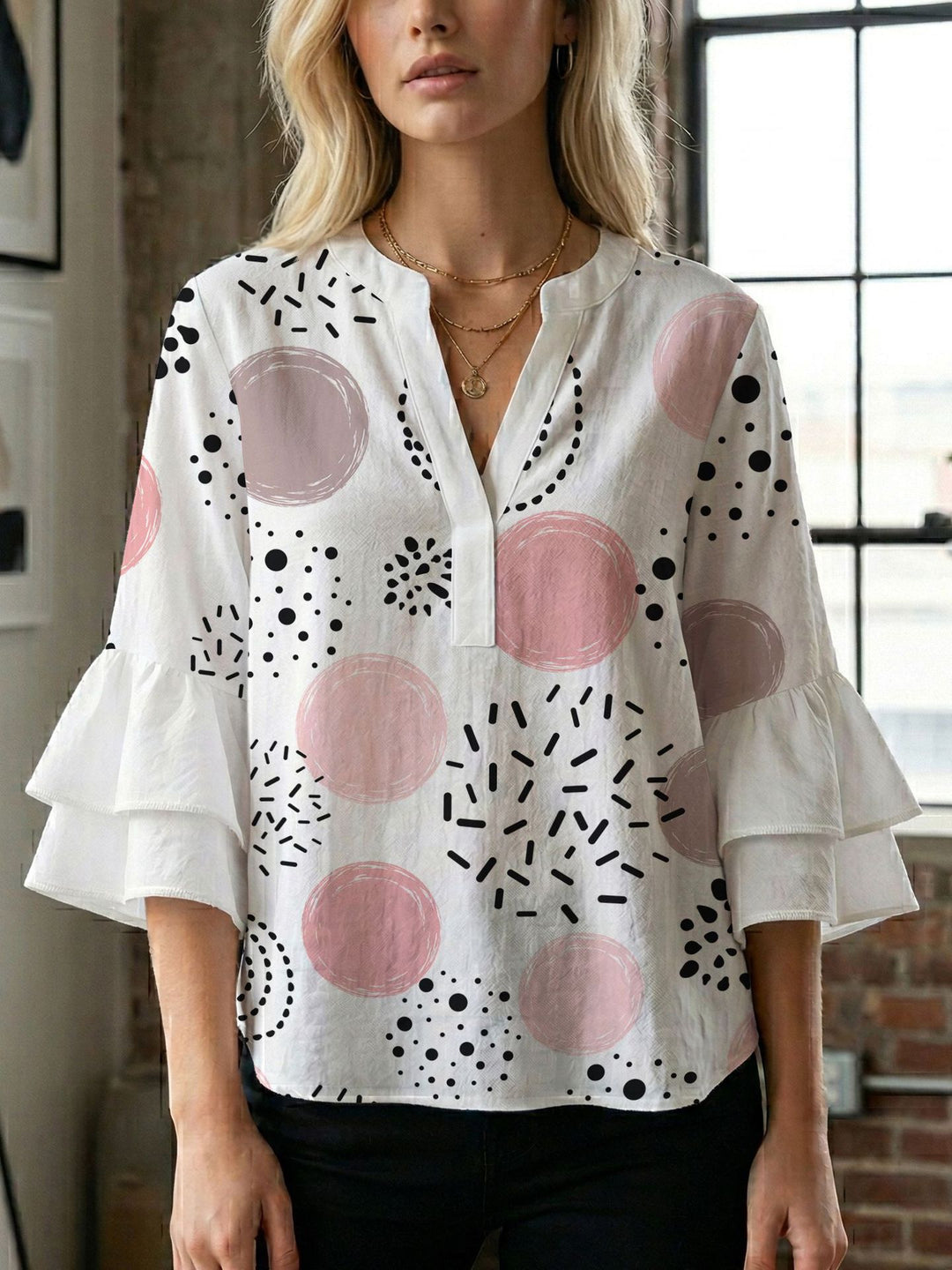Women's blouse with voluminous wing sleeves and intense leaf pattern Lune London