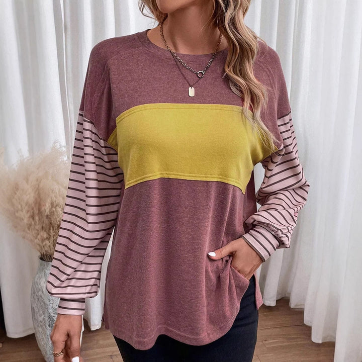 Women's Loose Colorblock Sweatshirt with Striped Sleeves and Round Neck Amarae