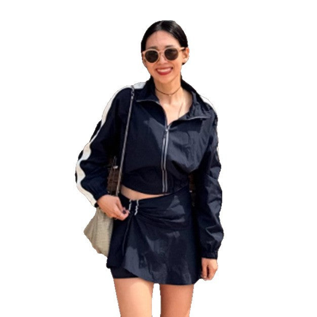 Women Light Hooded Jacket Cropped with Elastic Hem Amarae