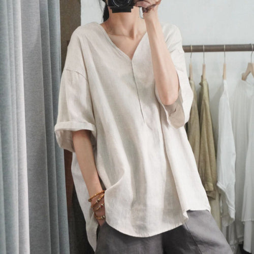 T-shirt en lin surdimensionné pour femmes avec décolleté en V et coupe décontractée Chic & Stil