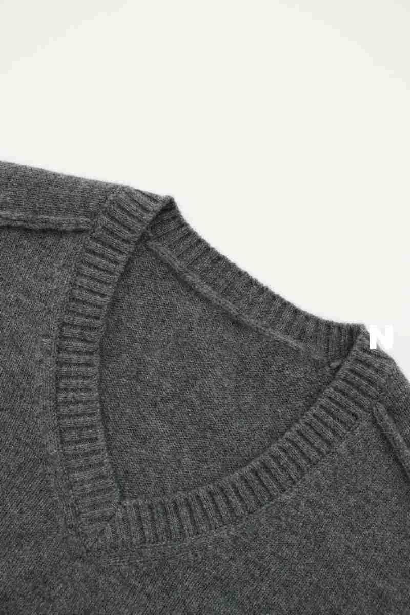 Pull V côtelé pour femmes en laine de haute qualité Chic & Stil