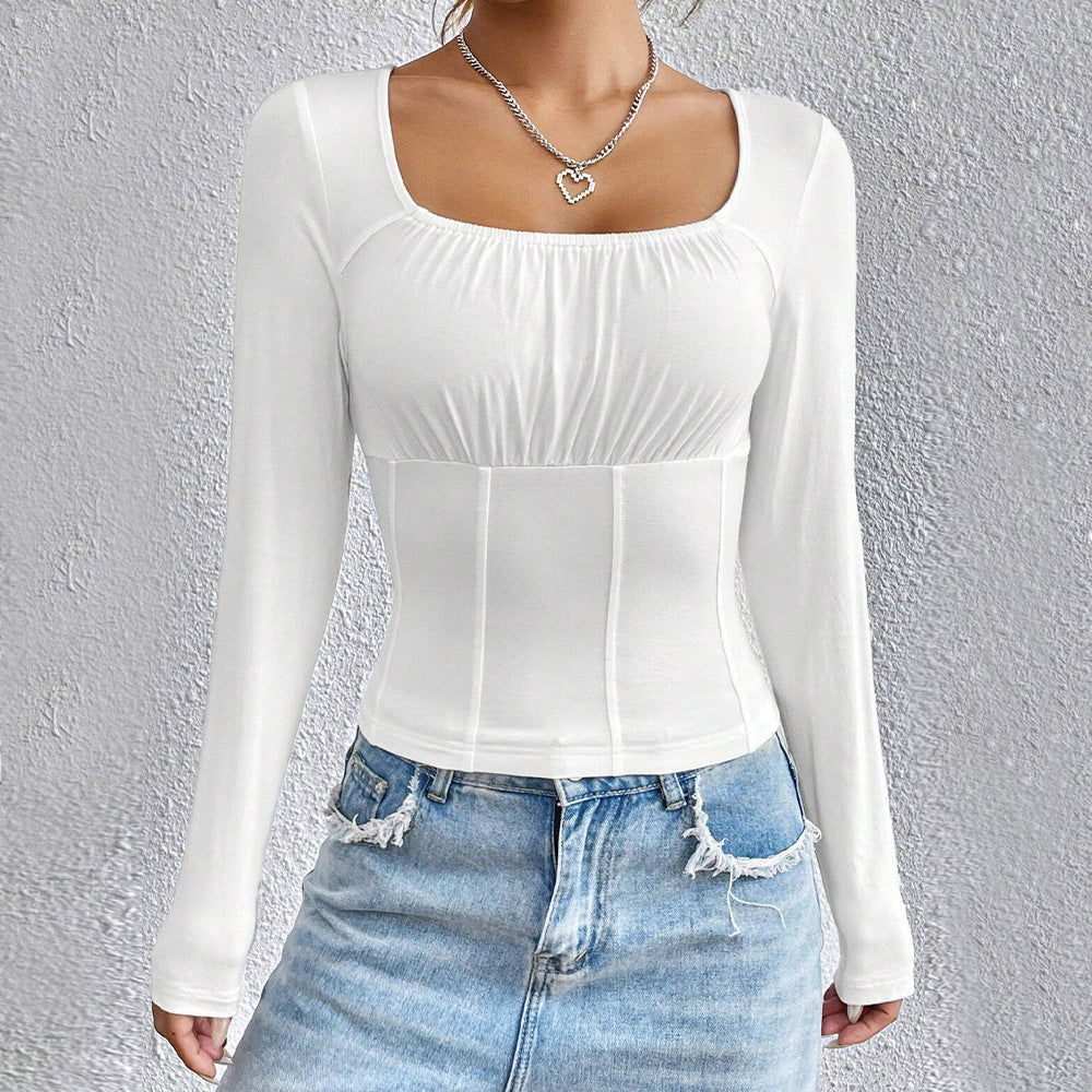 Chemise à manches longues pour femmes avec encolure carrée et design flatteur pour la silhouette Chic & Stil