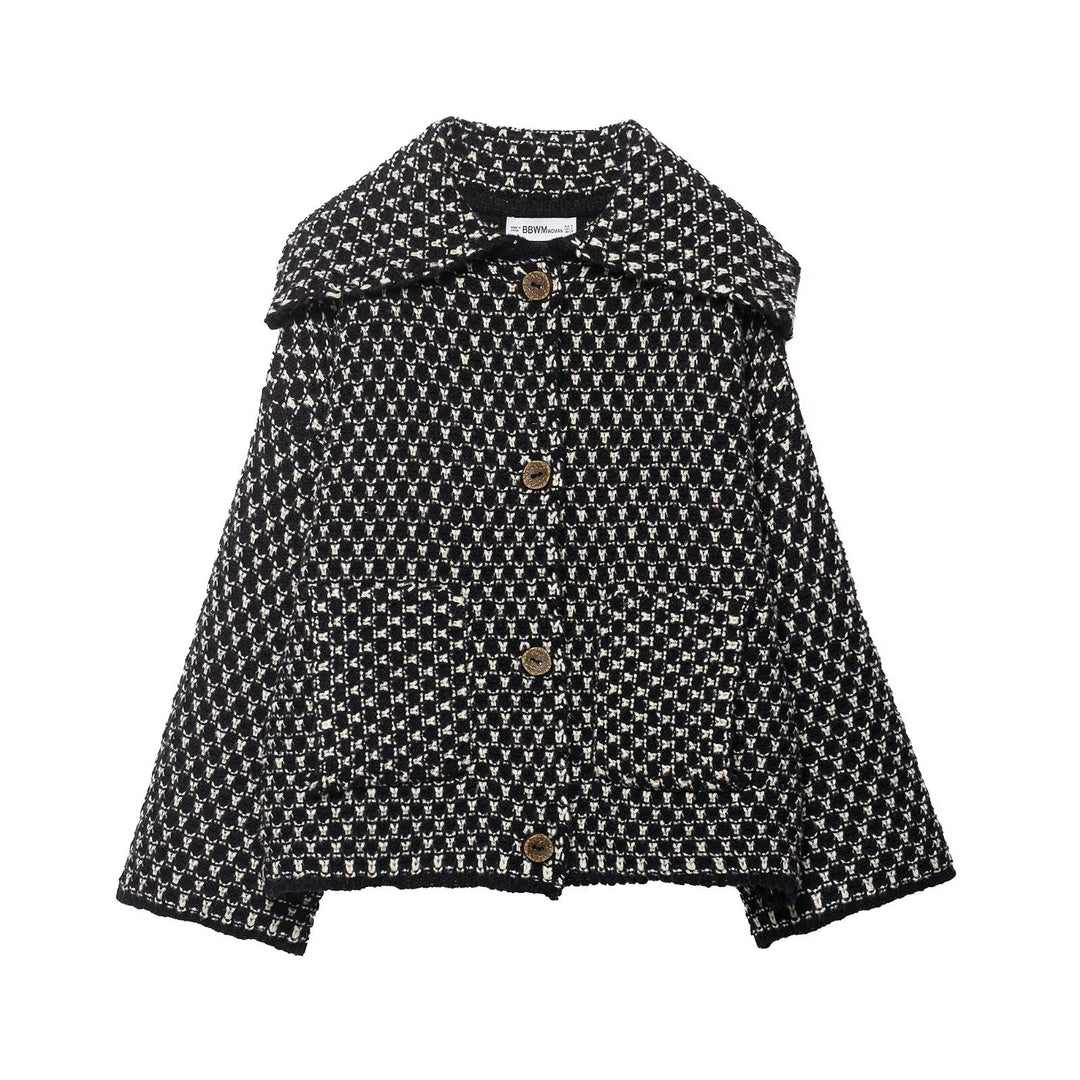 Women’s short jacket in boucle waffle pattern with large lapel collar Amarae