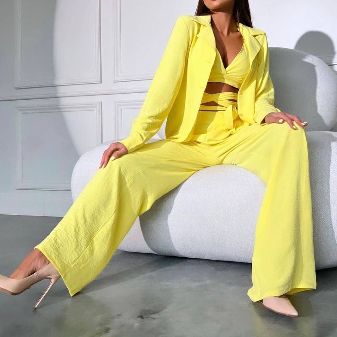 Elegant two-piece set for women made of fluid fabric and fitted design Lune London