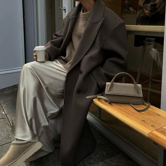 Elegant transitional coat for ladies with double row of buttons Lune London