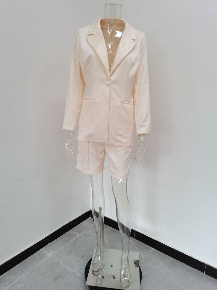 Elegant blazer set for women with shorts and refined details Lune London
