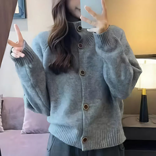 Cardigan pour femmes avec col montant et détails de boutons Chic & Stil