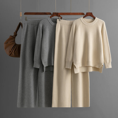 Casual knit lounge set for women with a loose top and comfortable pants Amarae
