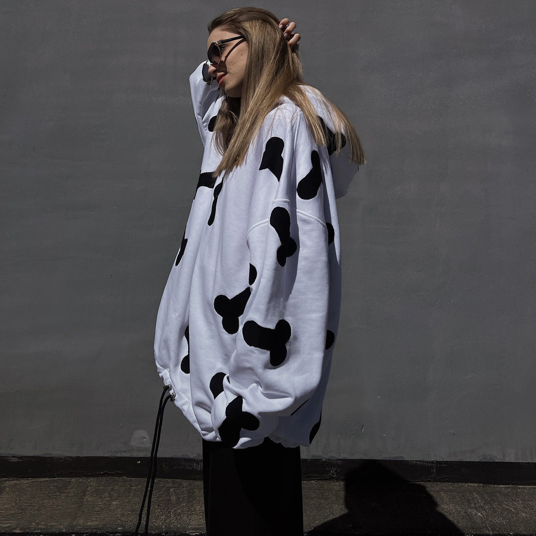 Women's hoodie with creative heart pattern and oversized relaxed fit Lune London