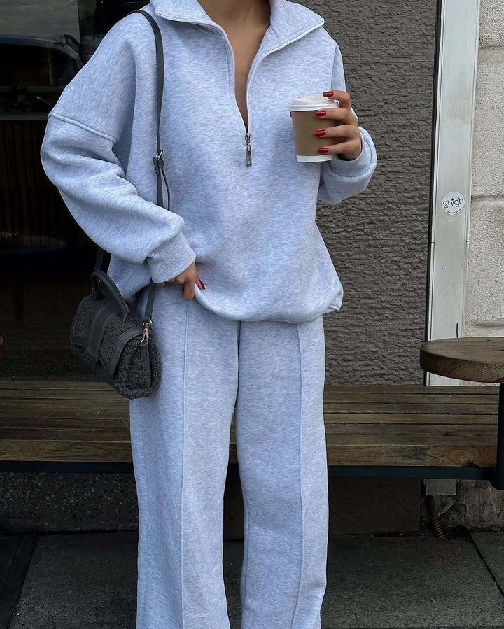 Ladies oversized sweatshirt and chic jogging set