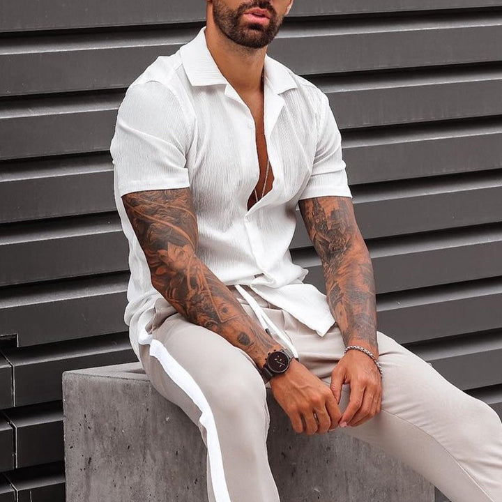 Short sleeve shirt for men with lightweight fabric and classic collar Lune London