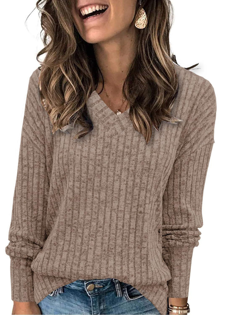 Ladies V-neck knitted sweater Lune London