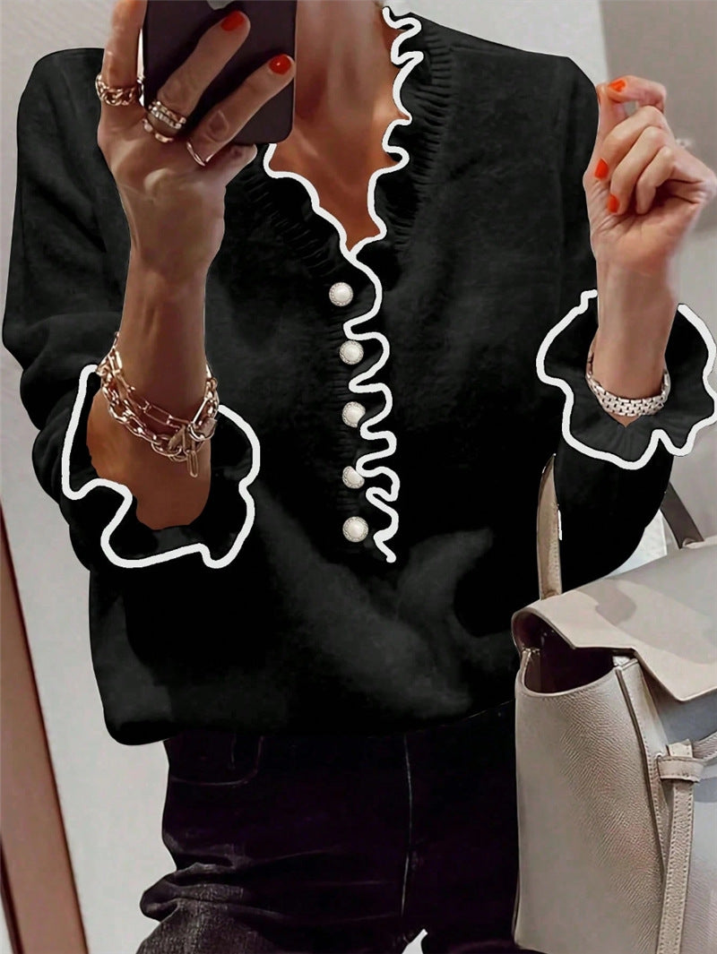 Ladies elegant sweatshirt with gathered details and pearl button Lune London