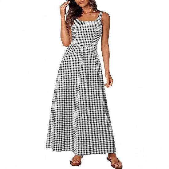 Ladies MAXI DRESS with checkered pattern and thin straps Lune London